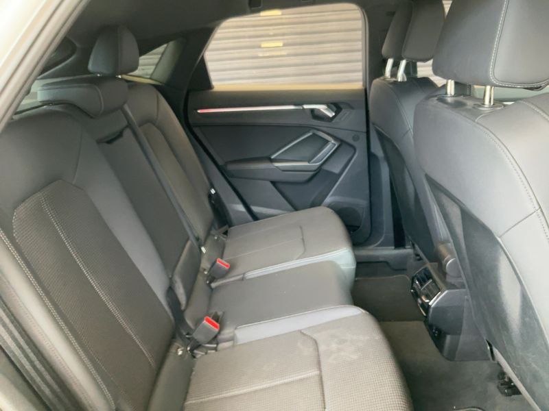 Audi Q3 Sportback 35 TDI Black line 2022 – снимка 19