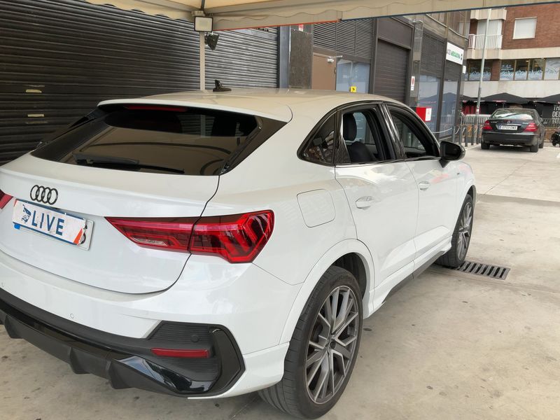 Audi Q3 Sportback 35 TDI Black line 2022 – снимка 8