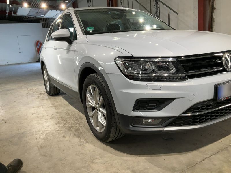 Volkswagen Tiguan 2.0 TDI Highline 4Motion BlueMotion Tech 2018 – снимка 12
