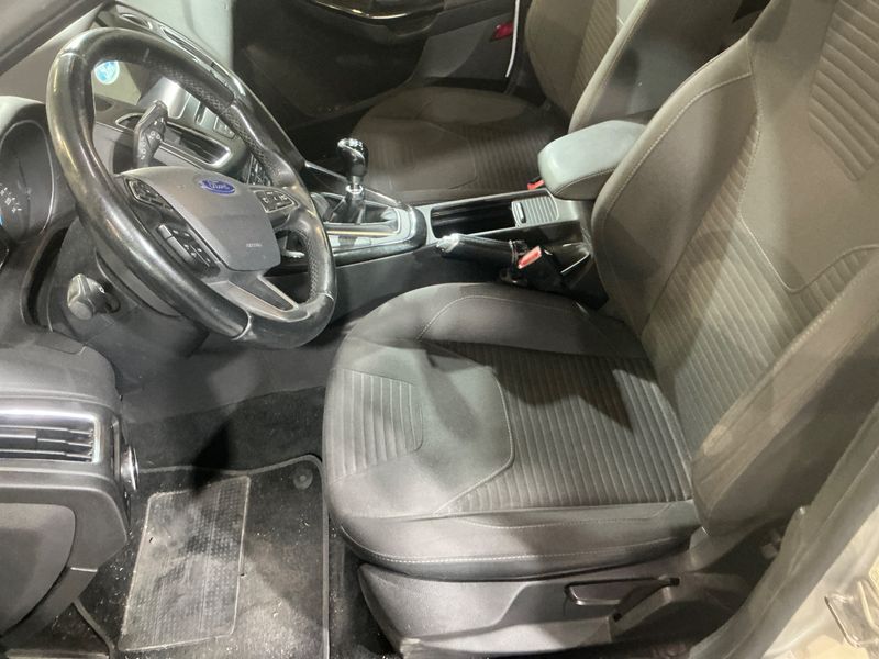 Ford Focus 1.5 TDCi Titanium 2018 – снимка 22