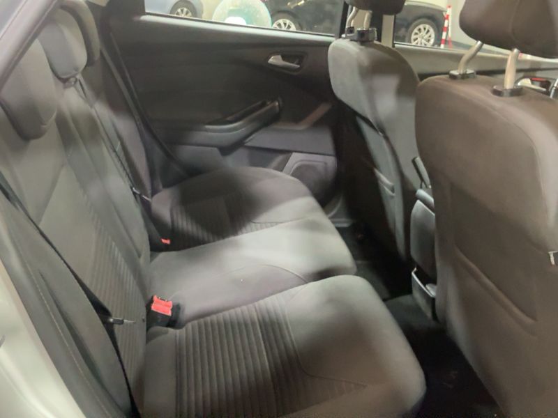 Ford Focus 1.5 TDCi Titanium 2018 – снимка 19