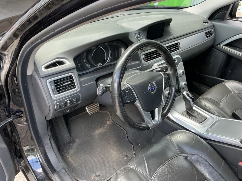 Volvo V70 2.0 D3 Momentum 2015 – снимка 34