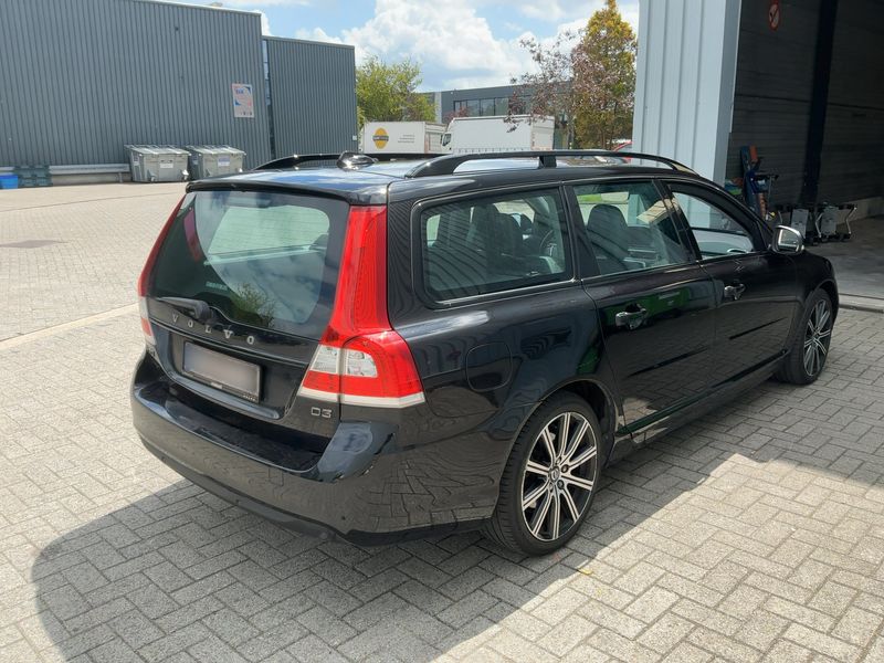 Volvo V70 2.0 D3 Momentum 2015 – снимка 8