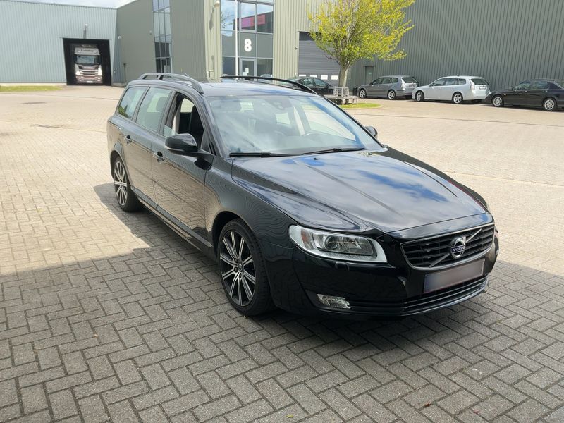 Volvo V70 2.0 D3 Momentum 2015 – снимка 12