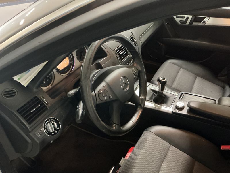 Mercedes-Benz C-Klasse C 200 CDI Avantgarde 2008 – снимка 32
