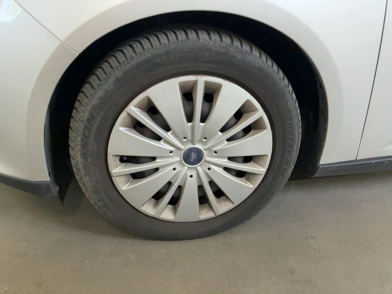 Ford Focus 1.5 TDCi Business 2018 – снимка 3