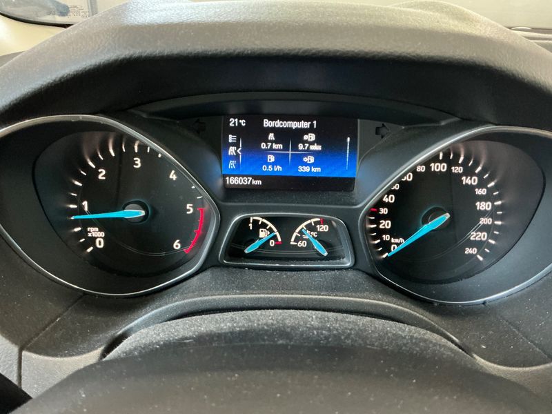 Ford Focus 1.5 TDCi Business 2018 – снимка 18