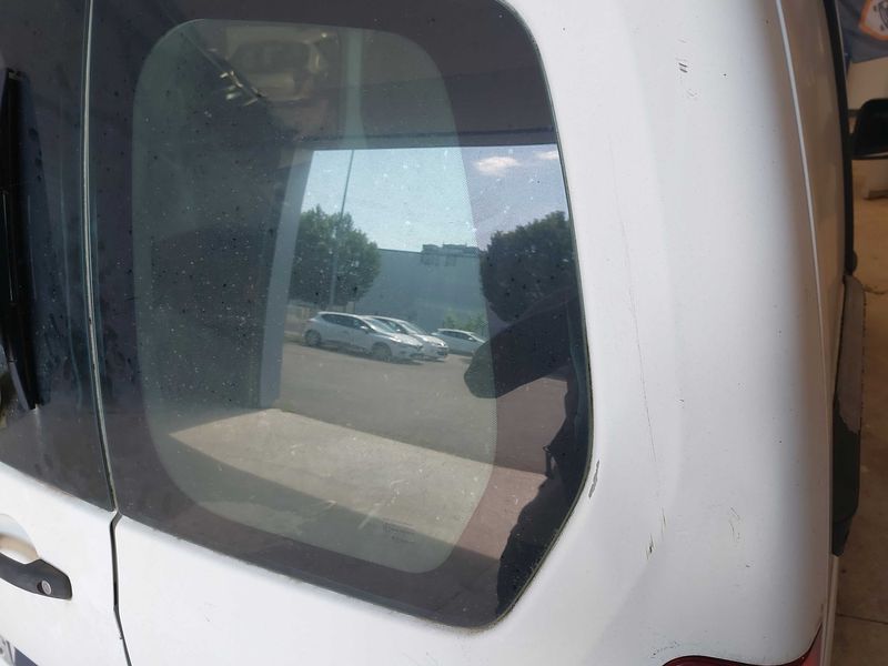 Citroen Berlingo 1.6 e-HDi Confort L1 2012 – снимка 36