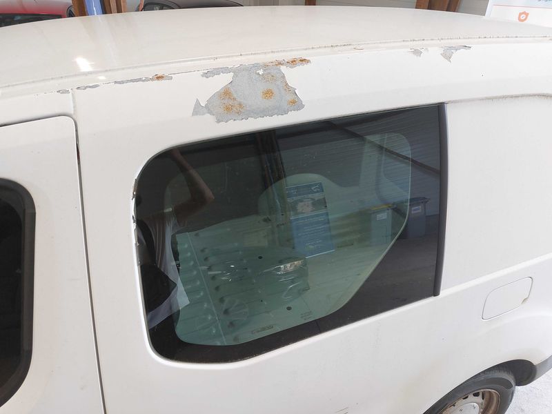 Citroen Berlingo 1.6 e-HDi Confort L1 2012 – снимка 32