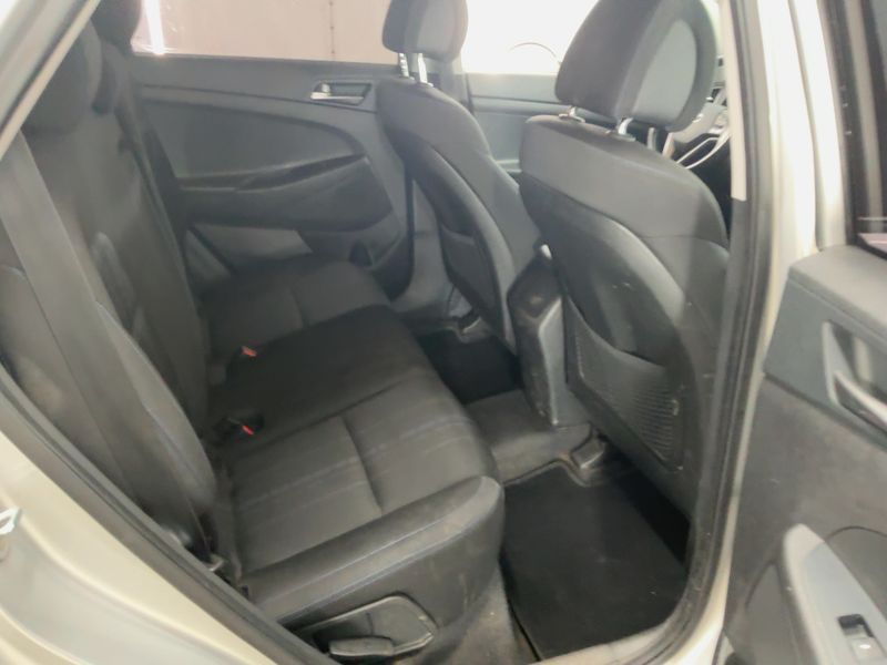 Hyundai Tucson 1.6 Trend 2WD 2018 – снимка 20