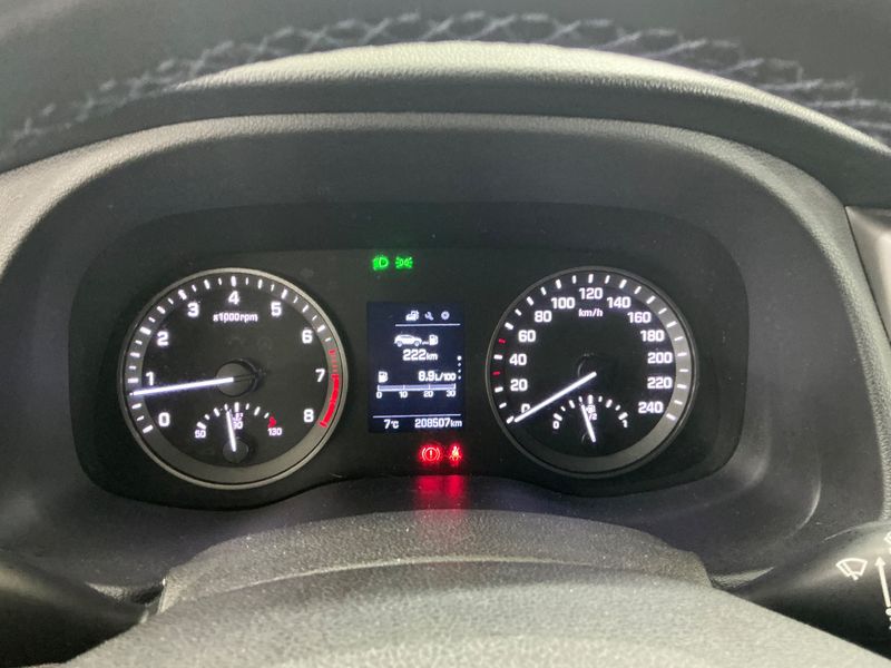 Hyundai Tucson 1.6 Trend 2WD 2018 – снимка 19