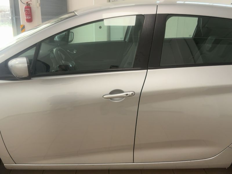 Renault Zoe electric drive 51 kW Zen 2020 – снимка на щета