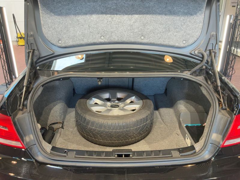 BMW 3er 330i 2010 – снимка 16