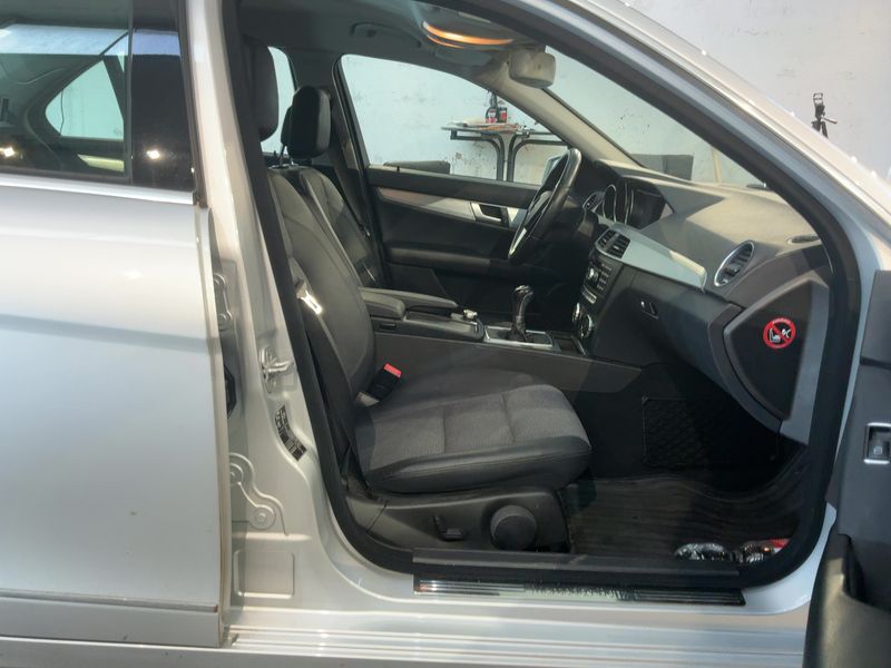 Mercedes-Benz C-Klasse C 200 CDI BlueEfficiency Avantgarde 2012 – снимка 17