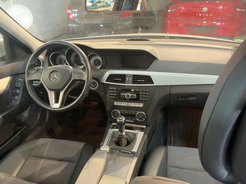 Mercedes-Benz C-Klasse C 200 CDI BlueEfficiency Avantgarde 2012 – снимка 18