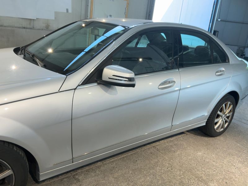 Mercedes-Benz C-Klasse C 200 CDI BlueEfficiency Avantgarde 2012 – снимка 4