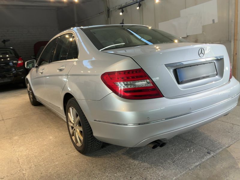 Mercedes-Benz C-Klasse C 200 CDI BlueEfficiency Avantgarde 2012 – снимка 6
