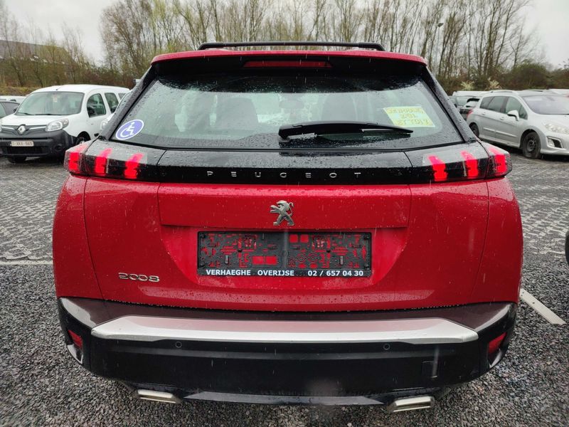 Peugeot 2008 1.2 PureTech Active Pack 2021 – снимка 4