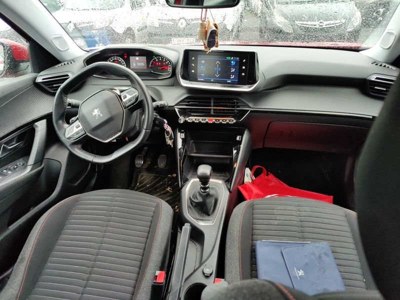 Peugeot 2008 1.2 PureTech Active Pack 2021 – снимка 11