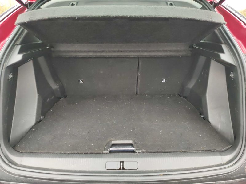 Peugeot 2008 1.2 PureTech Active Pack 2021 – снимка 9