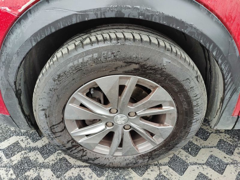 Peugeot 2008 1.2 PureTech Active Pack 2021 – снимка 39