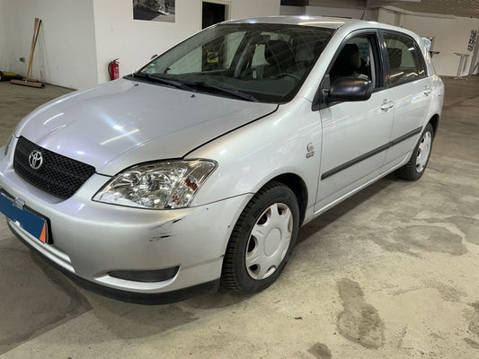 Toyota Corolla 1.4 C Compact 2003 – снимка 1