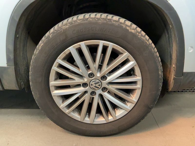 Volkswagen Tiguan 2.0 TDI Cup 4Motion BlueMotion Tech 2014 – снимка 11
