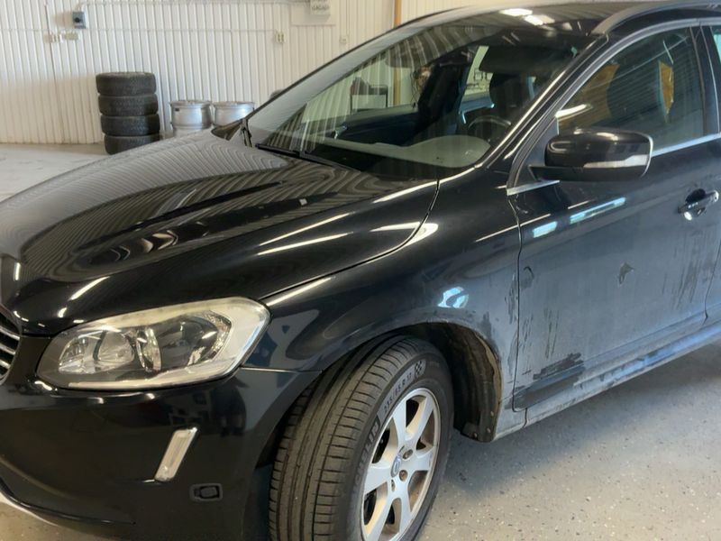 Volvo XC60 2.4 D4 Momentum AWD 2015 – снимка 2