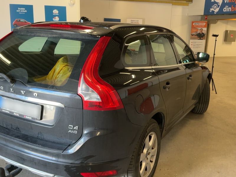 Volvo XC60 2.4 D4 Momentum AWD 2015 – снимка 8