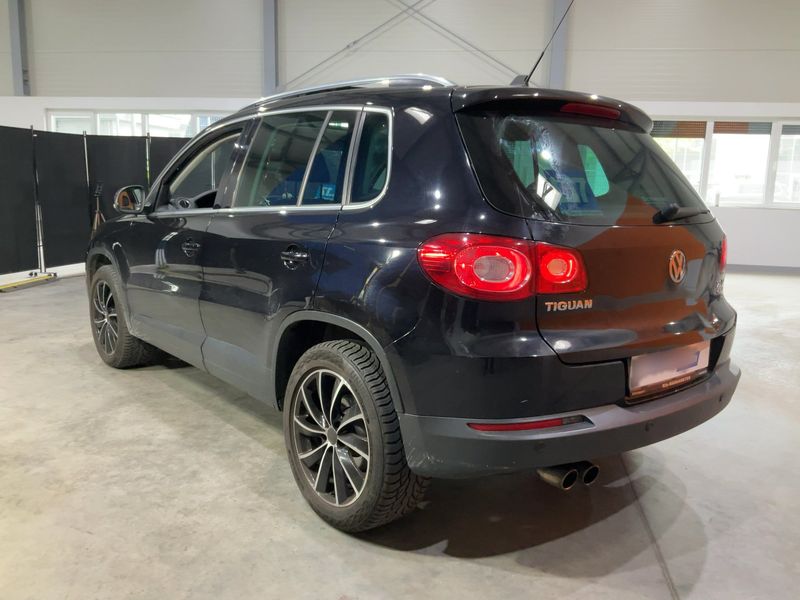 Volkswagen Tiguan 2.0 TDI Sport & Style 4Motion 2011 – снимка 6