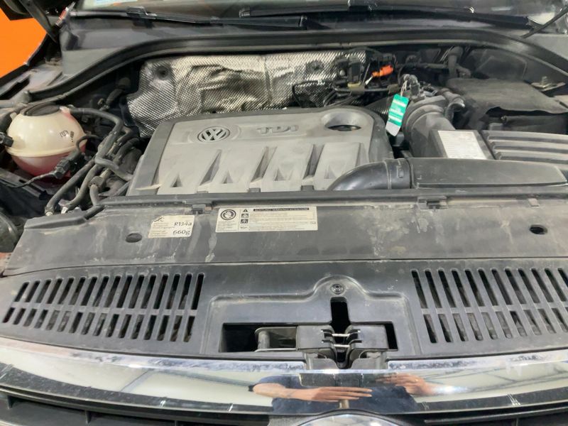 Volkswagen Tiguan 2.0 TDI Sport & Style 4Motion 2011 – снимка 22