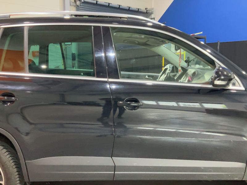 Volkswagen Tiguan 2.0 TDI Sport & Style 4Motion 2011 – снимка 10
