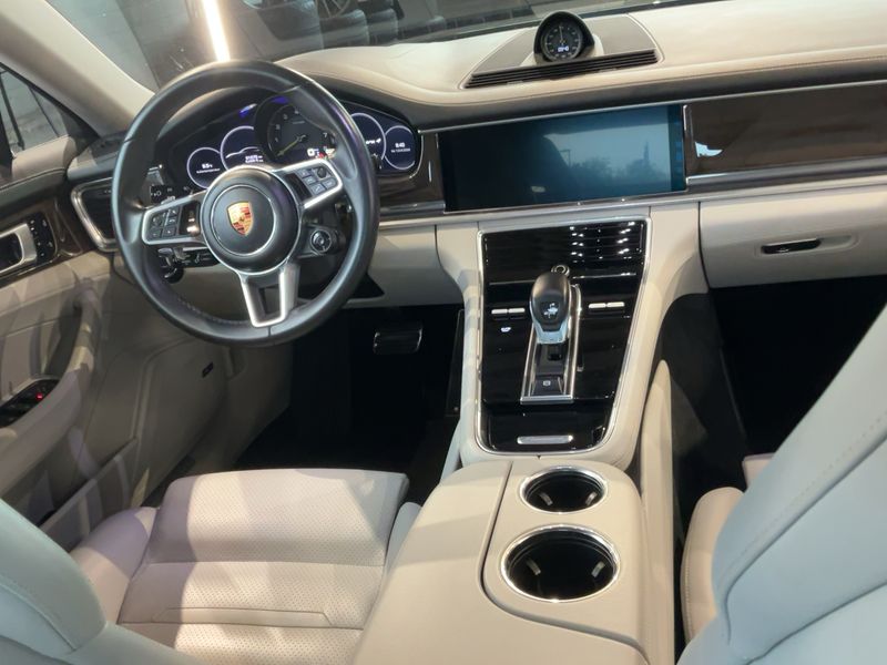 Porsche Panamera 4 E-Hybrid 2019 – снимка 17
