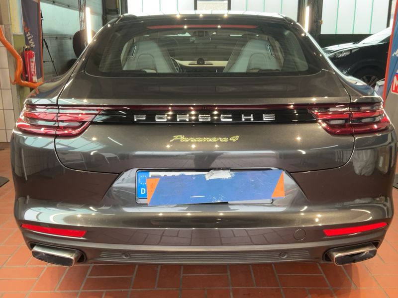 Porsche Panamera 4 E-Hybrid 2019 – снимка 7