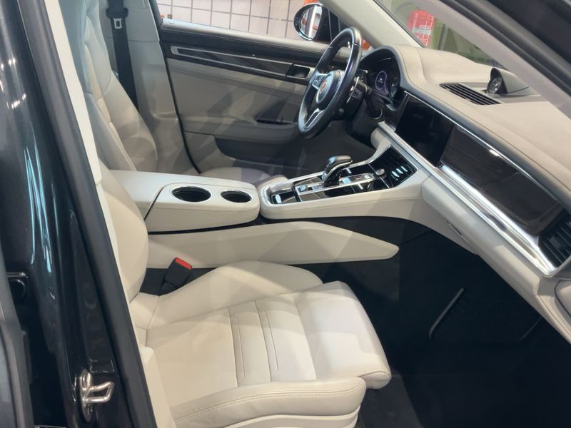 Porsche Panamera 4 E-Hybrid 2019 – снимка 16