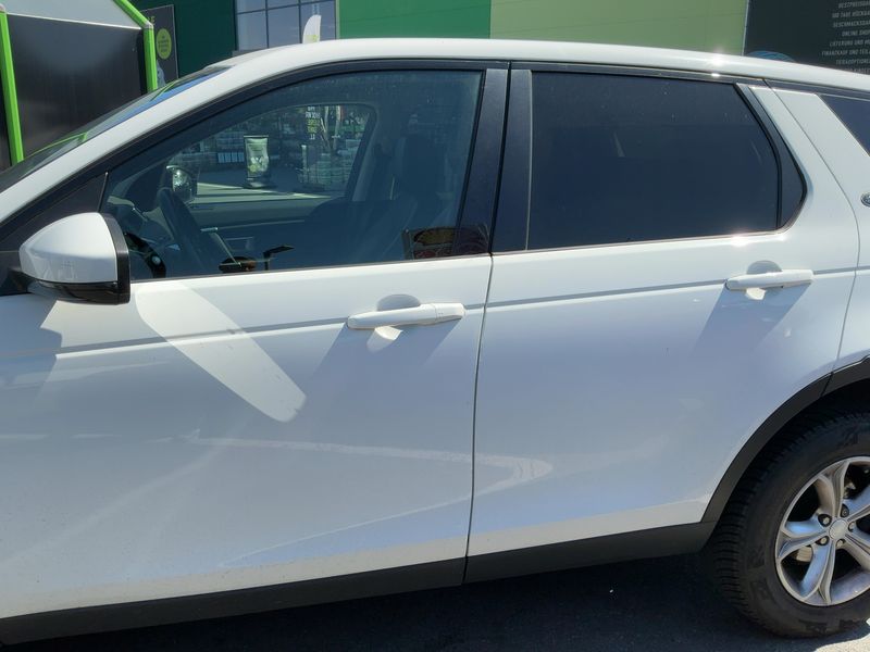 Land Rover Discovery Sport 2.0 Td4 SE AWD 2016 – снимка 4