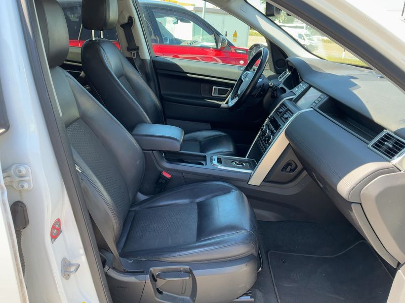 Land Rover Discovery Sport 2.0 Td4 SE AWD 2016 – снимка 16