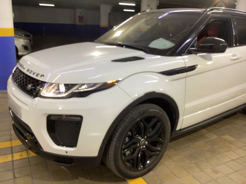 Land Rover Evoque 2.0 TD Sd4 HSE Dynamic 2018 – снимка 2