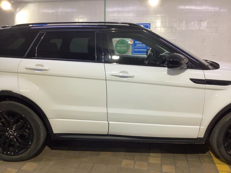 Land Rover Evoque 2.0 TD Sd4 HSE Dynamic 2018 – снимка 10
