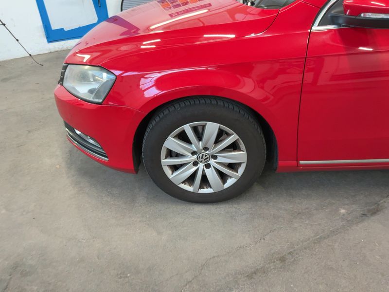 Volkswagen Passat 2.0 TDI Comfortline BlueMotion Tech 2013 – снимка 3