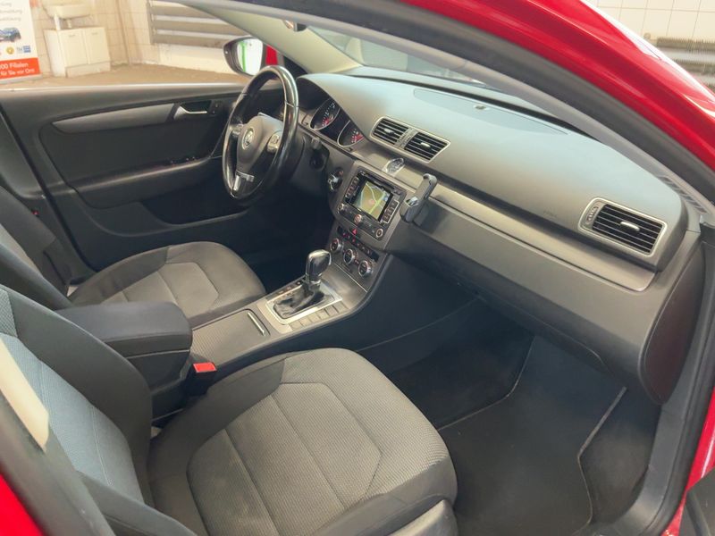 Volkswagen Passat 2.0 TDI Comfortline BlueMotion Tech 2013 – снимка 17