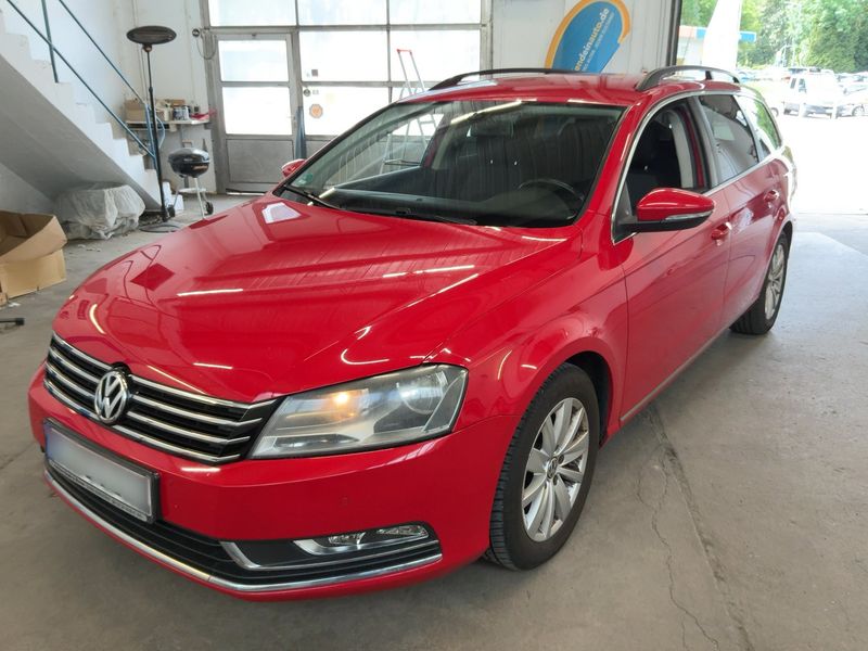 Volkswagen Passat 2.0 TDI Comfortline BlueMotion Tech 2013 – снимка 1