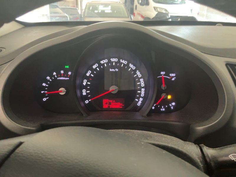 Kia Sportage 2.0 CRDi Spirit 4WD 2012 – снимка 18