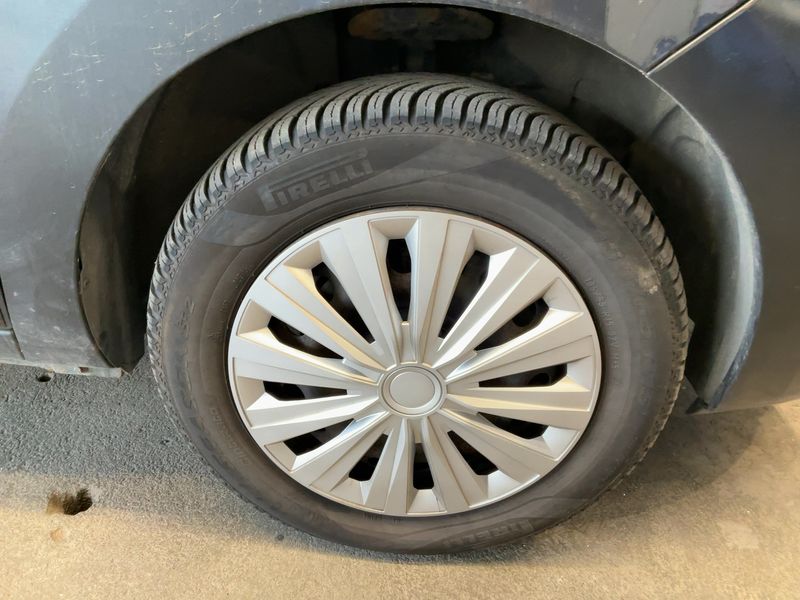 Dacia Dokker 1.5 dCi Diesel Laureate 2013 – снимка 11