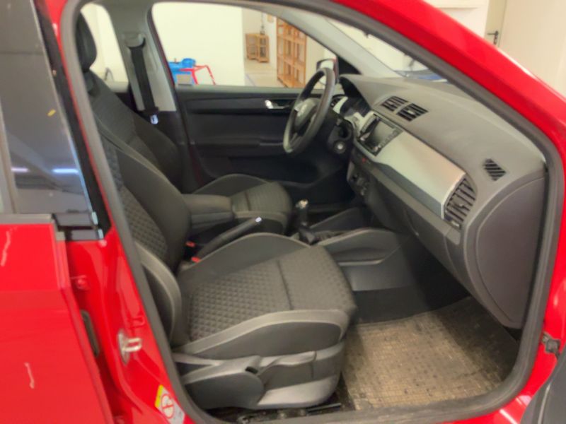Skoda Fabia 1.4 TDI Ambition 2017 – снимка 17