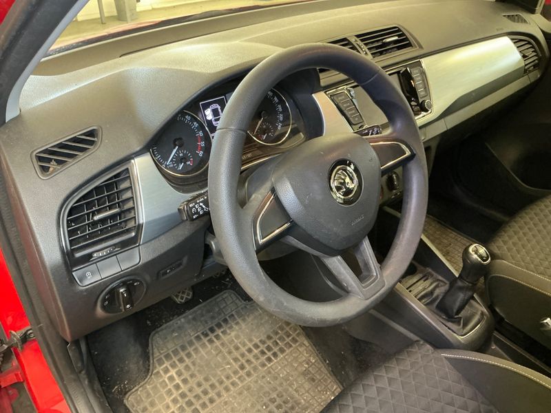 Skoda Fabia 1.4 TDI Ambition 2017 – снимка 39