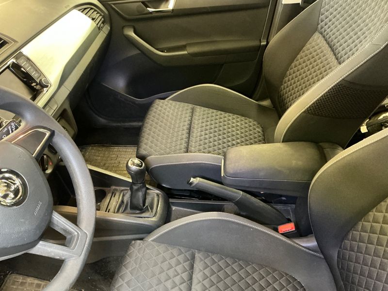 Skoda Fabia 1.4 TDI Ambition 2017 – снимка 38
