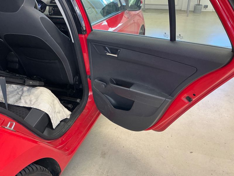 Skoda Fabia 1.4 TDI Ambition 2017 – снимка 30