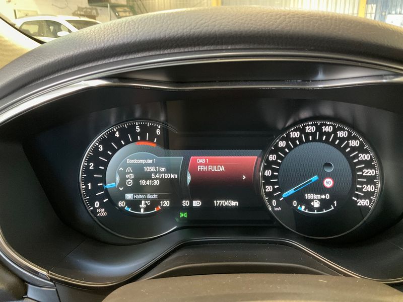 Ford Mondeo 2.0 TDCi Titanium 2015 – снимка 19