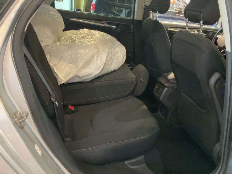 Ford Mondeo 2.0 TDCi Titanium 2015 – снимка 20